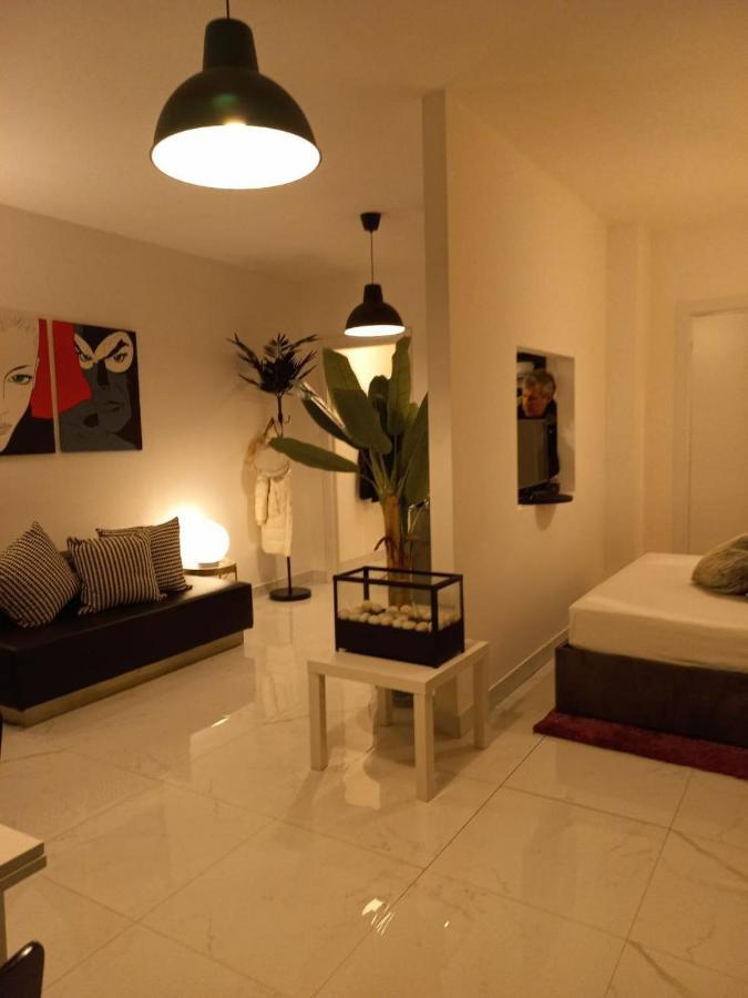 Violet Apartment Como Exterior foto